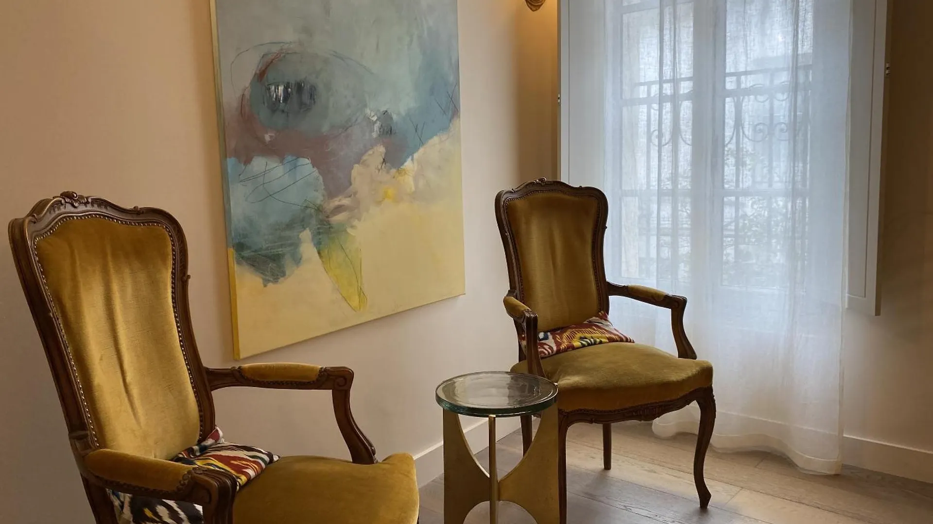 Bed and Breakfast Aux Augustins Avignon 4*,