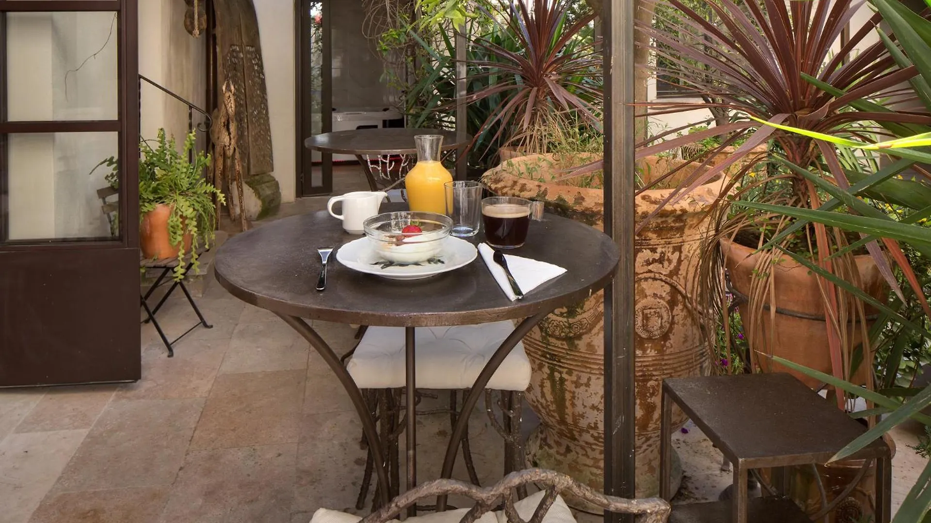 Bed and Breakfast Aux Augustins Avignon