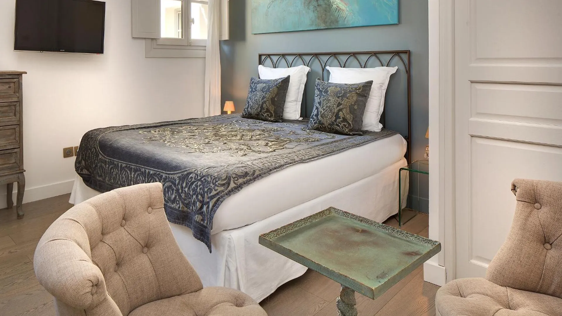 Bed and Breakfast Aux Augustins Avignon Frühstückspension