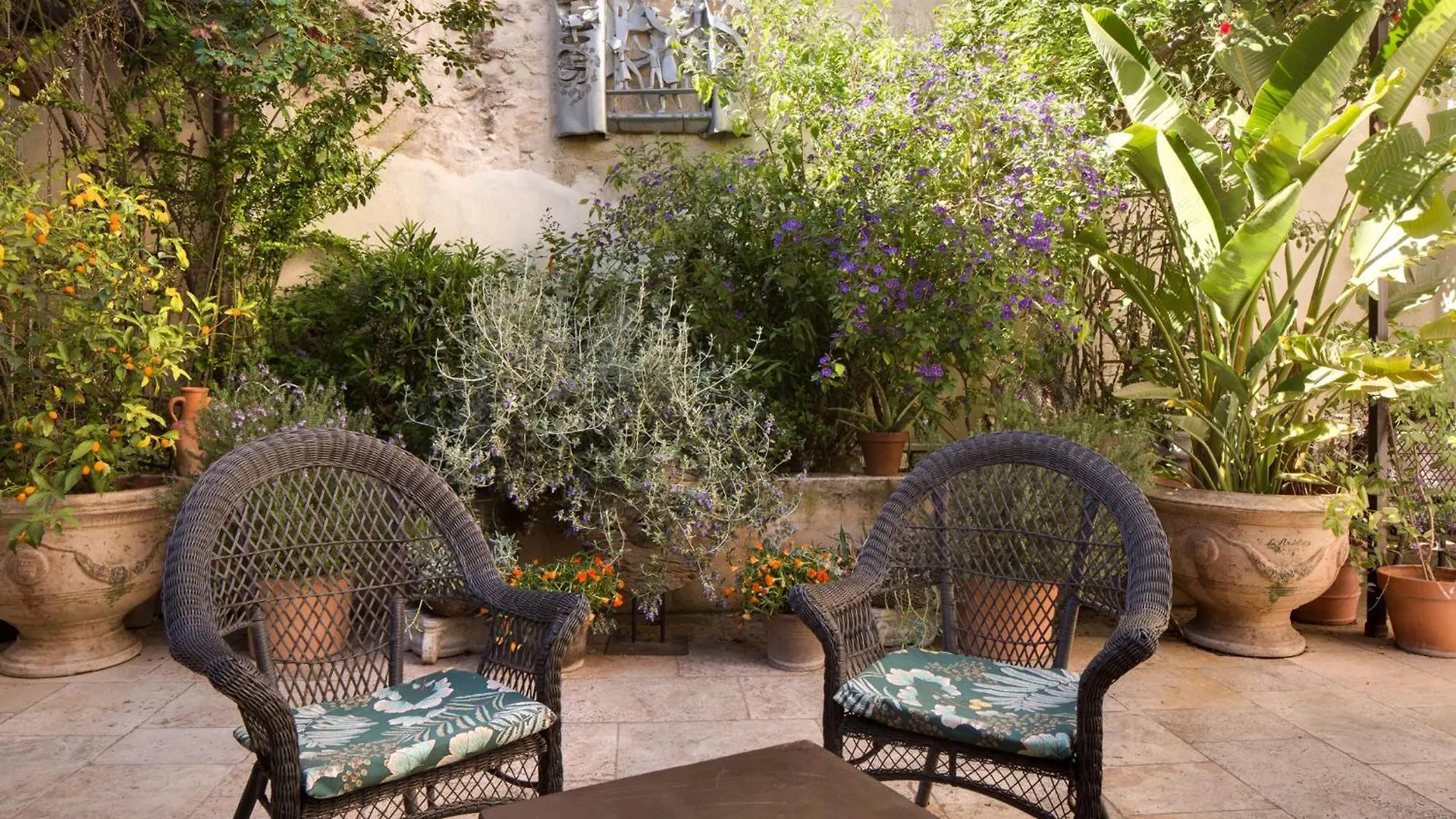 Bed and Breakfast Aux Augustins à Avignon 4*,  France