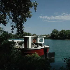Péniche Espoir Botel