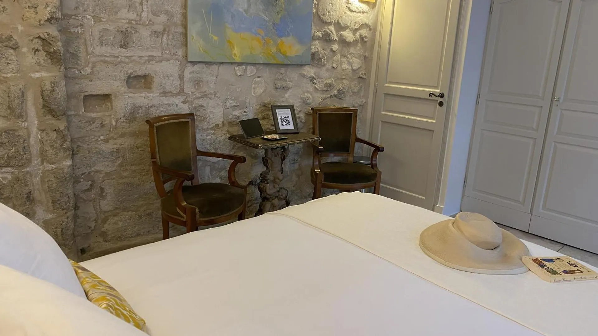 אביניון La Maison Des Augustins 4 Stars Spa Et Fitness